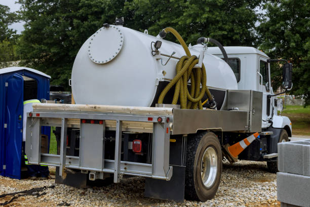 Best Luxury portable toilet rental  in Leetsdale, PA